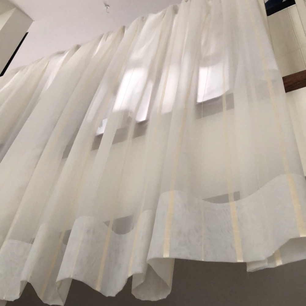 2 Window panels - Picture 2 of 12